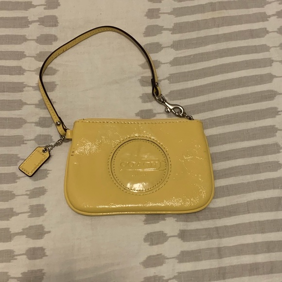 Coach Handbags - Coach Wristlet